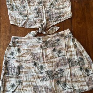 American Eagle Tropical Palm Print 2 Pc Set Skort Medium & Crop Tie Top in Small